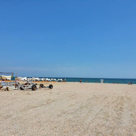 Summerland Apartament Mamaia Ngoại thất bức ảnh